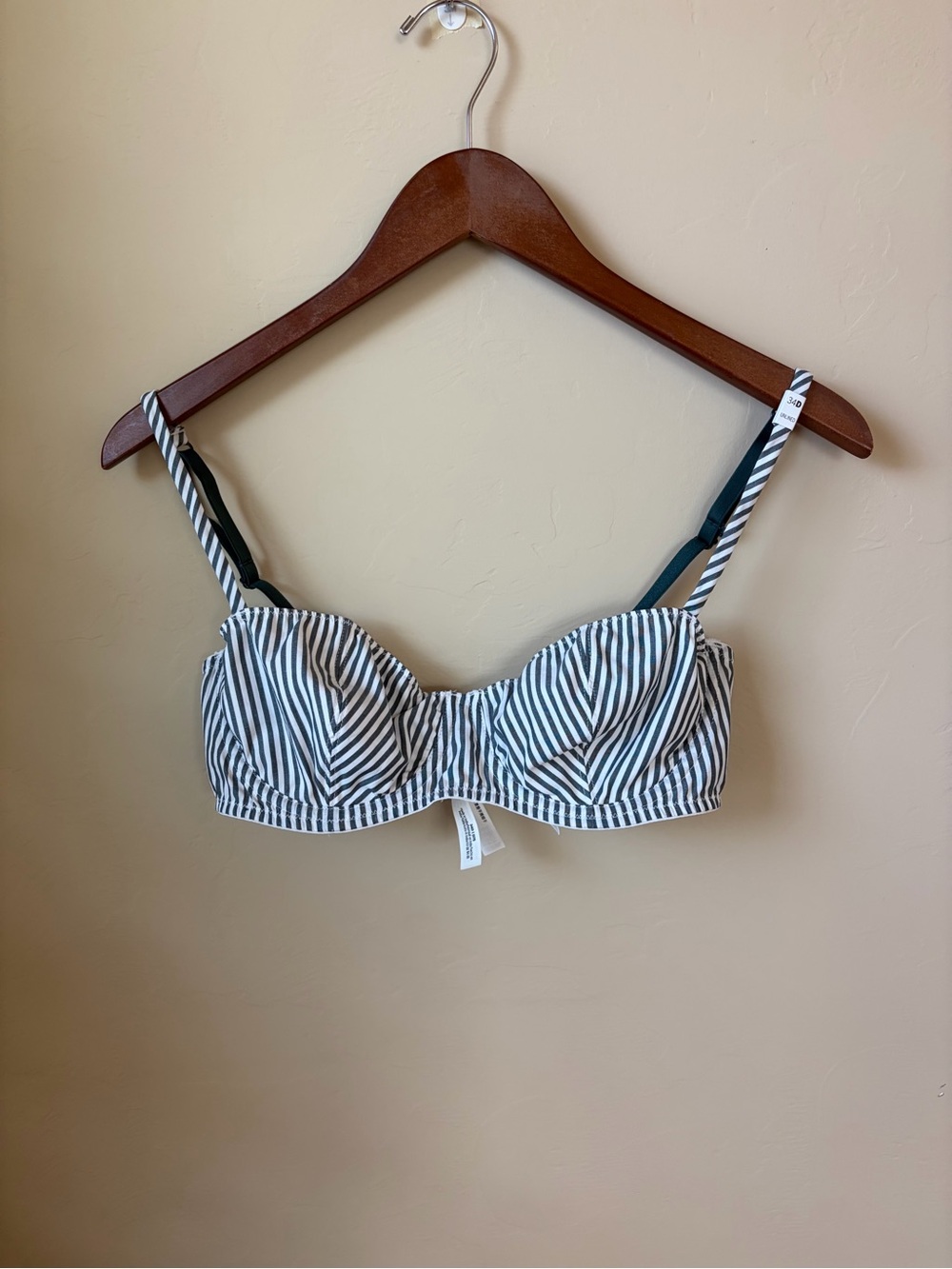 PINK Victoria’s Secret Striped Unlined Balconette Bra 34D NWT Bra Bralette
